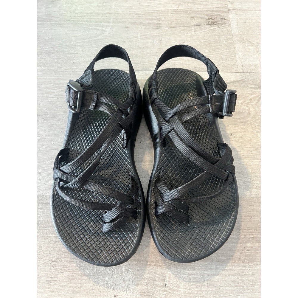 Chaco Women's Classic Black Strappy Hiking Sandal Size 6